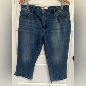 EST 1946 denim Blue Jeans shorts with Faded Finish